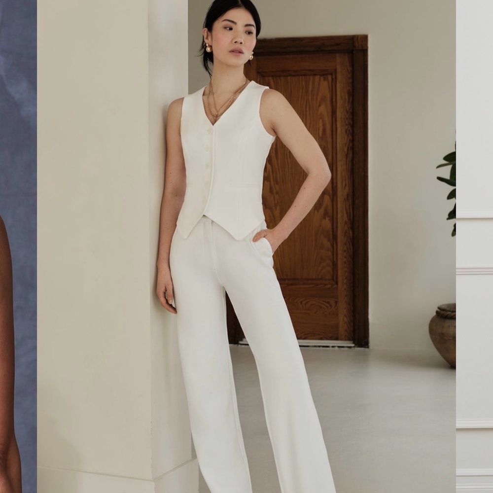 Sophie Grace White Button-Front Vest